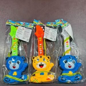 Guitarra infantil com bichinho