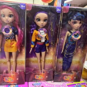 Boneca K-POP com musical olho grande